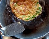 Foto langkah ke 3 dari resep Telur dadar.