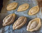 Foto del paso 6 de la receta: Pan o torta de aceite con pasas de Granada. Para APLV y alérgicos a frutos secos