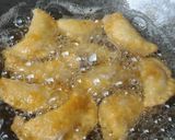 Foto langkah ke 6 dari resep Pastel Abon Renyah Gurih.