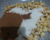 Foto langkah ke 1 dari resep Cinnamon Apple jam.