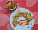 A picture of step 3 of Coconut namkin somosa.