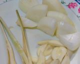 Gambar langkah 1 resipi Bihun Tom Yam.