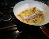Foto del paso 3 de la receta: Omelette de jamón y queso