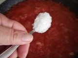 Empanada de atún con tomate