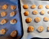 Foto del passaggio 2 della ricetta Bigné alla crema e cioccolato