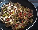 Foto del paso 4 de la receta: Fideos chinos con cerdo y verduras