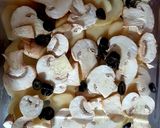 A picture of step 1 of Cheese Poulet with Mushrooms.