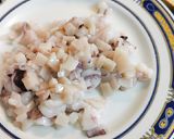 Foto del paso 4 de la receta: Calamar relleno de sus tentáculos, aletas y Cigala