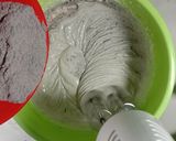Foto langkah ke 3 dari resep Bolu ketan pandan kukus moist.