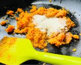 ট্রাই কালার সব্জী সুজির হালুয়া (tri colour sabji sooji halwa recipe in Bengali) রেসিপির ধাপ 2 ছবি