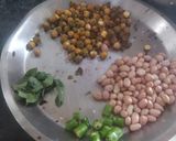 A picture of step 1 of Pune ki bhel.