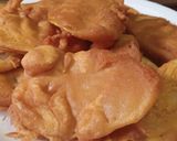 A picture of step 2 of Aloo pakoras.