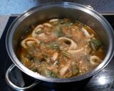 Foto del paso 6 de la receta: Anillas de calamar con alcachofas