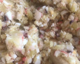 Foto del paso 7 de la receta: Ensaladilla de pulpo, surimi y gambas