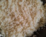A picture of step 10 of Cauliflower thin crusted Pizza.