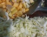 A picture of step 3 of Cabbage and pumpkin tadka dal.