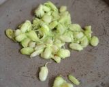 A picture of step 2 of Snake gourd seeds chutney.