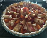 Une image de l'étape 5 de Tarte fine nectarines abricots et nougat.
