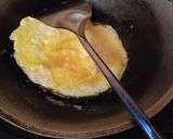 Foto langkah ke 1 dari resep Telur dadar asam manis.