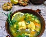 A picture of step 8 of Supreme chicken veg soup with classic potatoes puffs.
