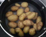 Foto del paso 1 de la receta: Papas arrugadas con Mojo Canario