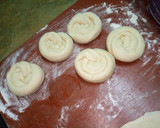 A picture of step 5 of Simple Chapatis.