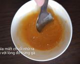Hình bước làm 2 của món Sandwich phết trứng chuối chiên bơ