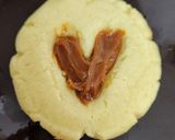 Foto del paso 5 de la receta: Galletitas con corazón dulce 💟