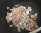 Foto del paso 1 de la receta: Arroz amarillo con pollo y crema