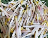 Hình bước làm 1 của món Hoa chuối chiên giòn