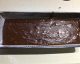 Foto del paso 3 de la receta: BUDÍN DE CHOCOLATE RELLENO DE DULCE DE LECHE 🍫🍰