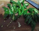 Foto langkah ke 2 dari resep Tumis Tempe Cabe Ijo.