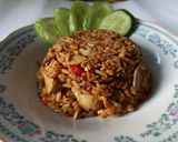 Foto langkah ke 5 dari resep Nasi Goreng Bakso simpel.
