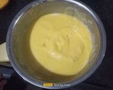 A picture of step 3 of Mango Kaju Milkshake.
