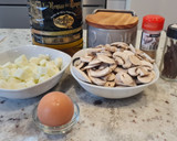 Foto del paso 1 de la receta: Revuelto de champiñones y calabacín