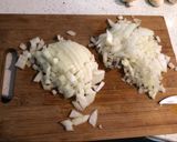 Foto del paso 2 de la receta: Salsa de cebolla y champiñones para pastas