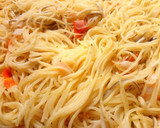 Foto del paso 5 de la receta: Espagueti al ajillo con gambas