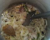 A picture of step 3 of Chicken pulao.