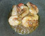 Foto langkah ke 4 dari resep Gulai Udang Kentang.