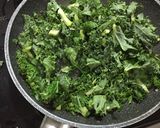 Foto del paso 3 de la receta Quesadillas de Kale con huevo y tomate 🌮🥗🌶