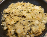 Foto del paso 2 de la receta: Tortilla de patatas, calabacín y cebolla. Muy melosa