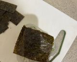 Foto langkah ke 4 dari resep 87. Bekal onigiri simple.