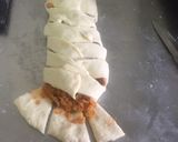 A picture of step 5 of Chicken bread.