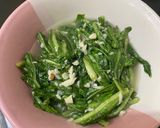 Foto langkah ke 4 dari resep Cah Siomak (Selada Wangi) Bawang Putih.