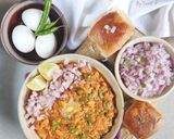 A picture of step 5 of Boiled egg Pav bhaji.