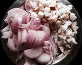 A picture of step 7 of Marathi Masala Chicken.