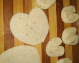 सूजी हार्ट पफ पूरी (Suji Heart Puff Puri recipe in Hindi) रेसिपी चरण 5 फोटो