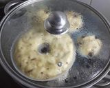 Foto langkah ke 10 dari resep Kue Pisang Kukus Coklat Lumer.