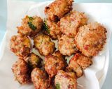 รูปขั้นตอนการทำที่ 3 ของ หมูก้อนทอดเห็ดเข็มทอง