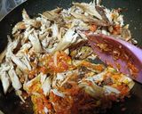 Foto langkah ke 3 dari resep Tongkol Suwir Kecombrang.